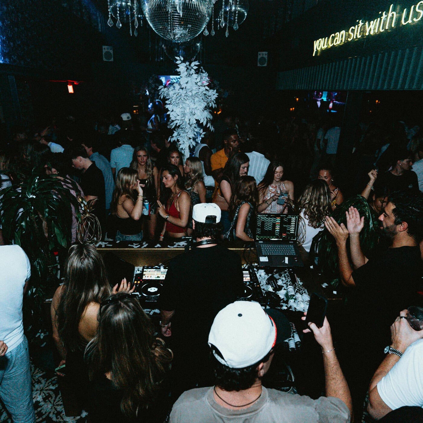 Cover - Austin Ashtin - Violent Crimes Remix (Original Mix)