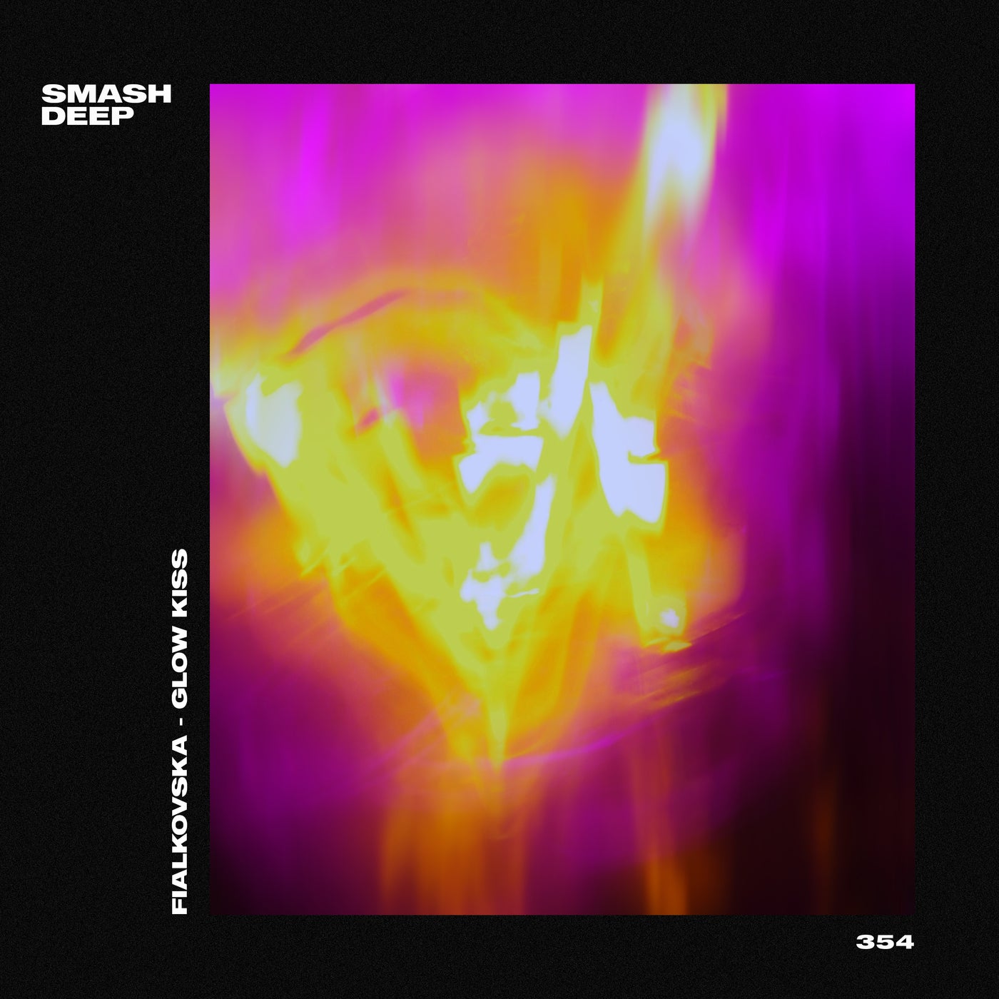 Cover - Fialkovska - Glow Kiss (Extended Mix)