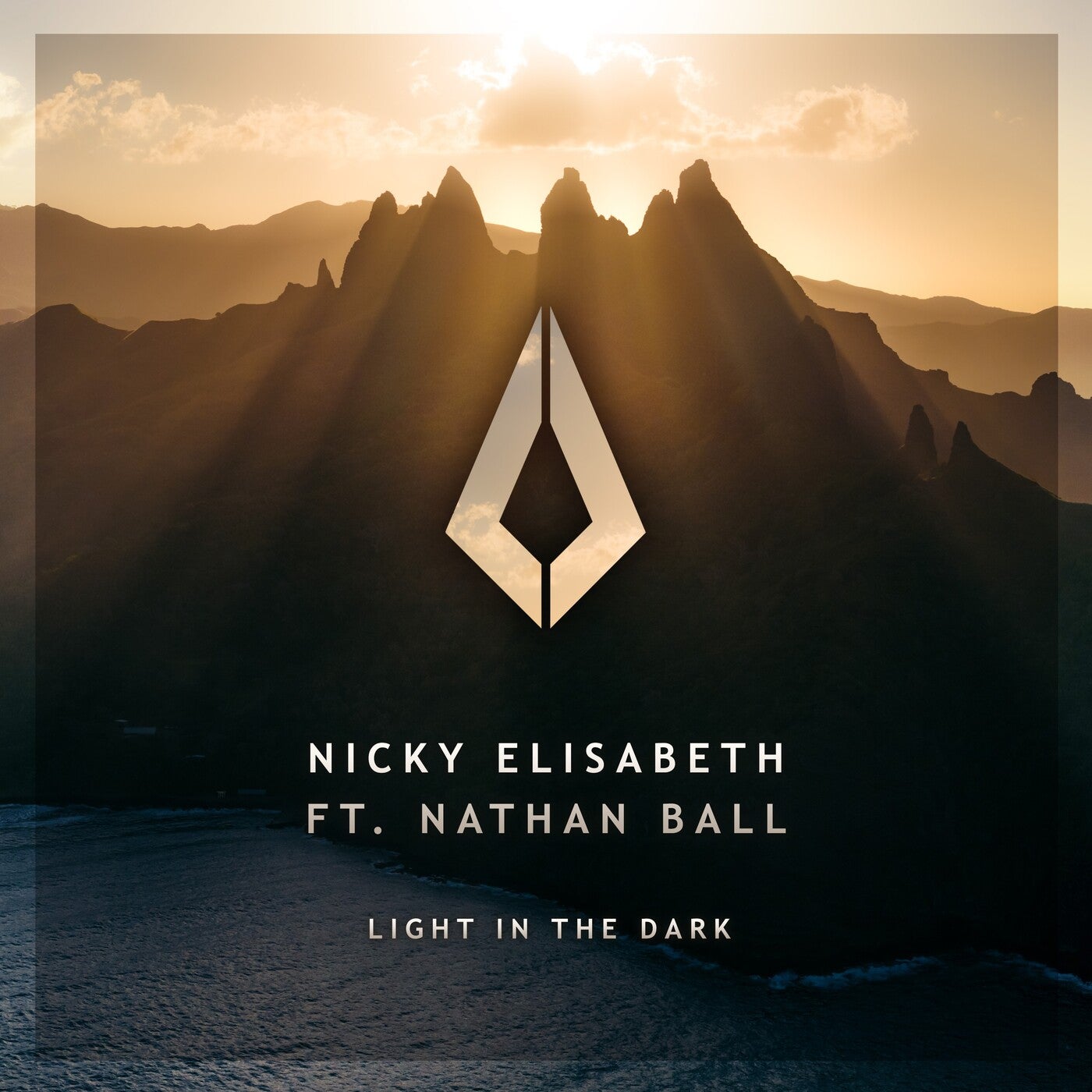 Cover - Nathan Ball, Nicky Elisabeth - Light in the Dark feat. Nathan Ball (Extended Mix) Promo tools